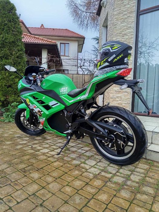 Электромотоцикл Ninja Электробайк 2950W, шлем в подарок, Зеленый