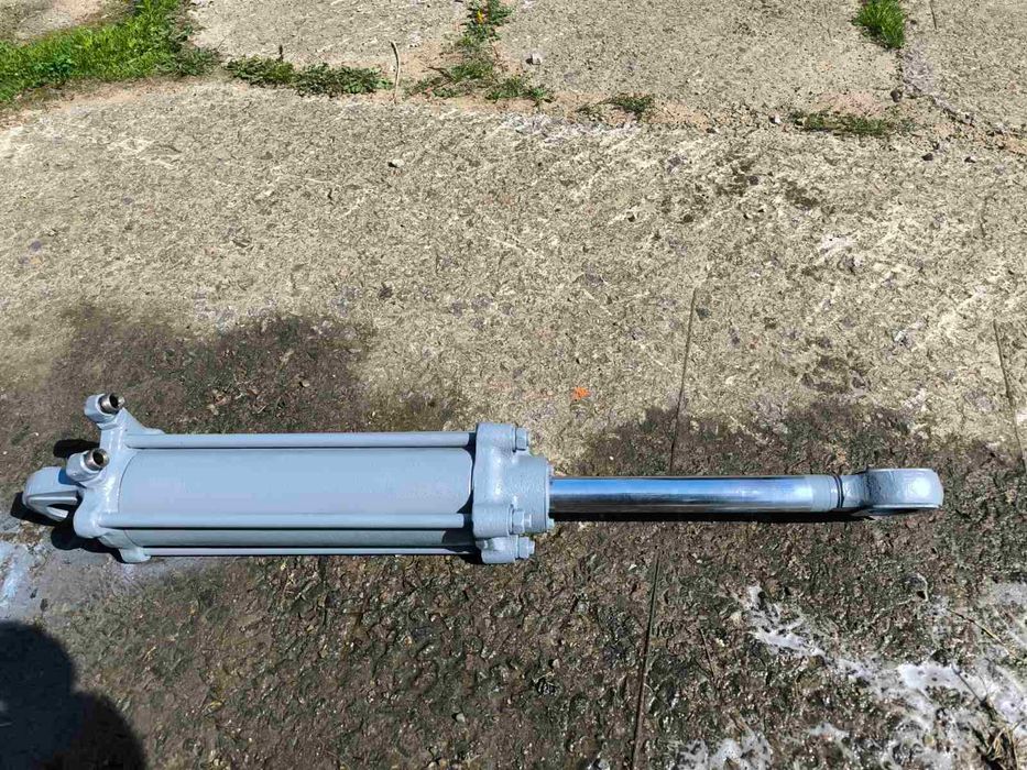 Гідроциліндр до К700