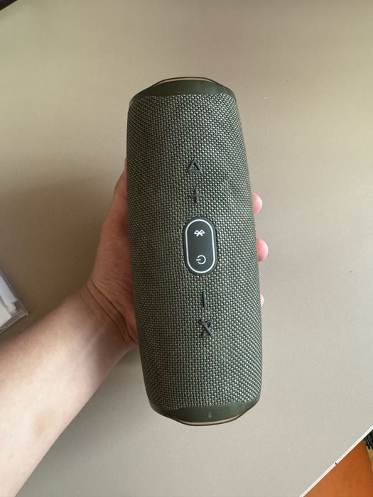 Колонка JBL charge 4
