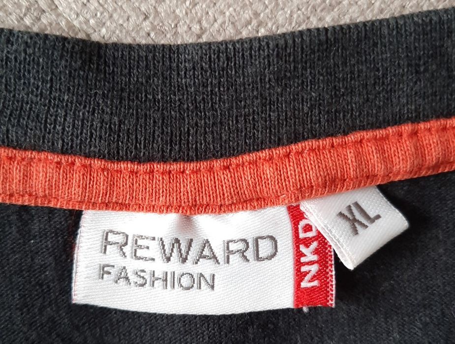 Bluza bawełniana z nadrukiem marki NKD