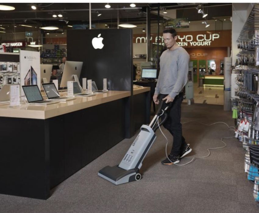 Aspirador NILFISK Vu500 15