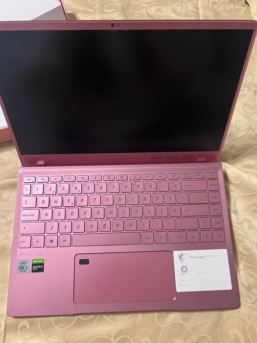 Portátil MSI Prestige 14 A10SC