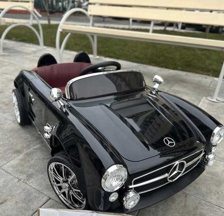 Детский электромобиль Мерседес Ретро, ​​4 мотора, стильный и мощный