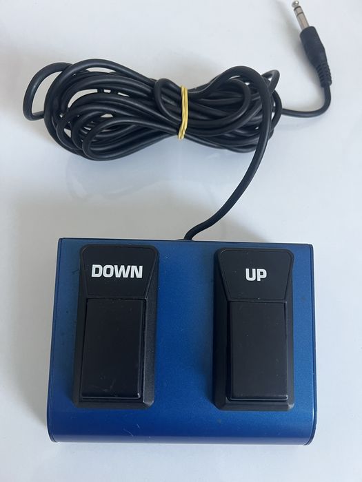 Pedalshifter do wmacniacza gitarowego Behringer FS112V