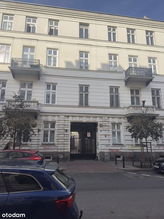 Wilcza – centrum Warszawy | 2 pokoje | Oddzielna kuchnia
