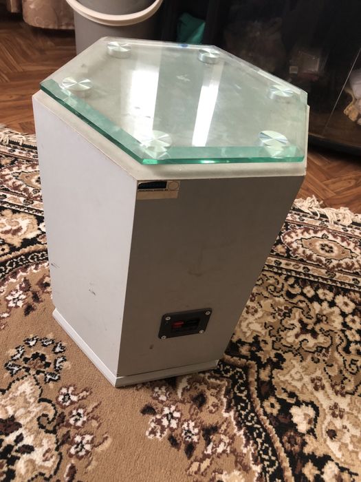 Соббуфер у виглі столика.