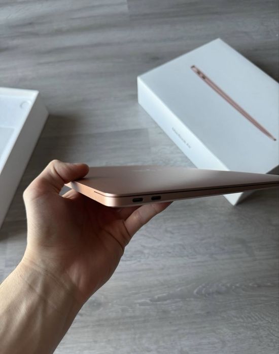 macbook air 13 (2020 рік) m1 процесор повний комплект