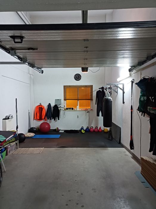 T2 Santa Marta do Pinhal, BOX e  Arrecadação