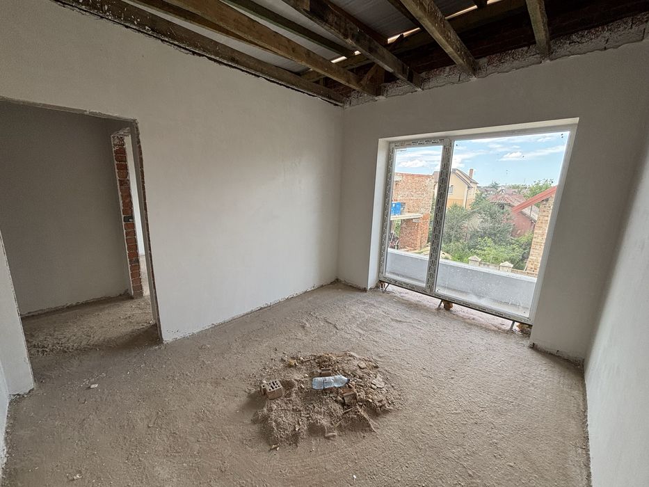 Продається таунхаус 135м².Ділянка 2сот. Угорники. Сирець. Комунікації