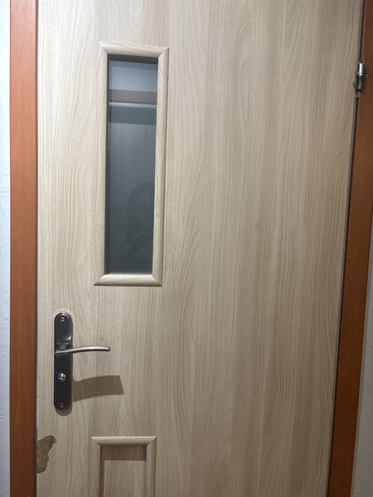 Sprzedam Drzwi………