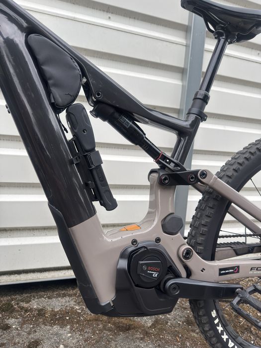 Rower elektryczny Focus Jam 2 8.7 625Wh smart bosch carbon  rozmiar M 2025r. Gwarancja jak canyon trek cube