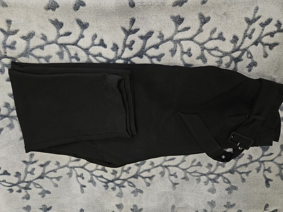 Spodnie czarne pull&bear roz.36-stan dobry