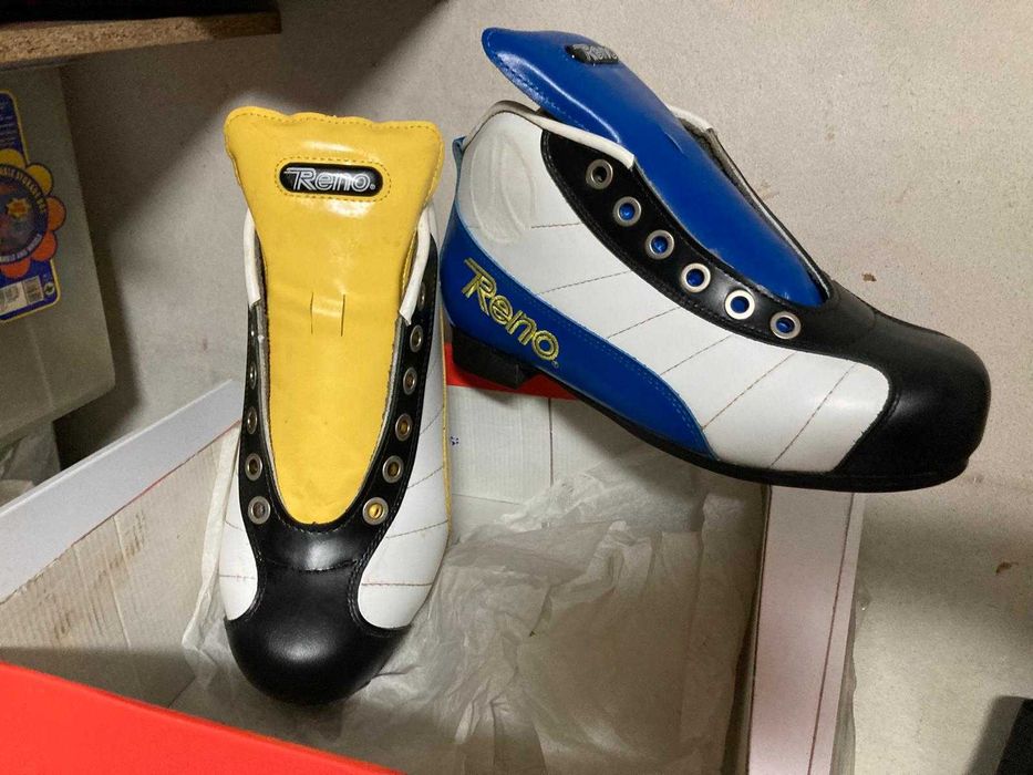 Botas de hoquei patins (novas)