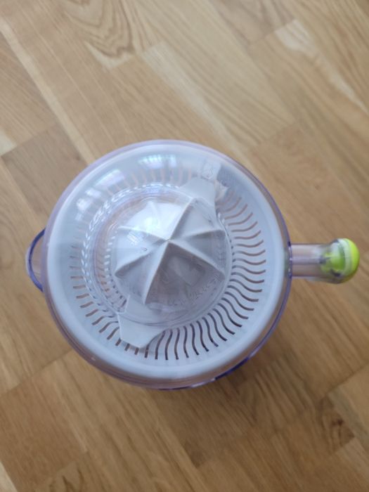 Wyciskarka elektryczna do cytrusów/owoców