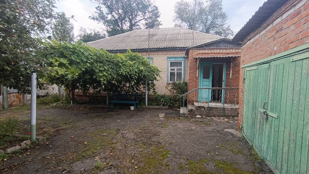 Будинок 102 м², 15 соток, 4 кімнати, 3 гаражі, с. Малинівка, Чугуїв