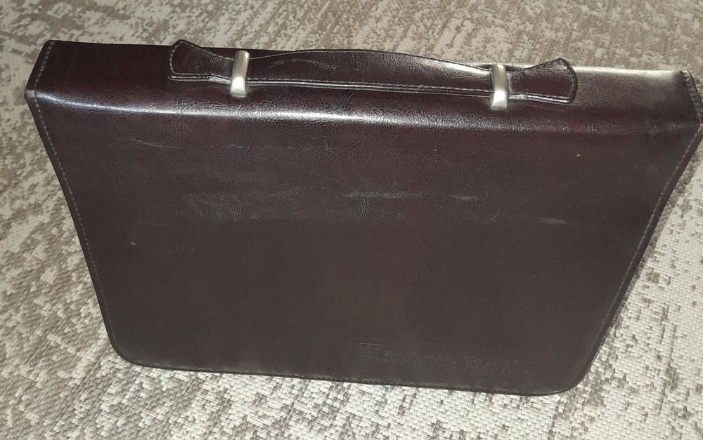 Ділова папка коричнева.