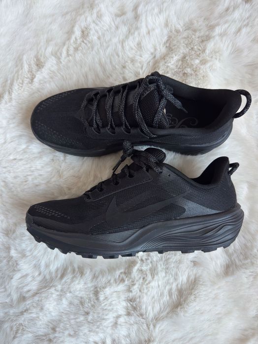 Buty Nike Pegasus trail rozmiar 44 męskie czarne do biegania