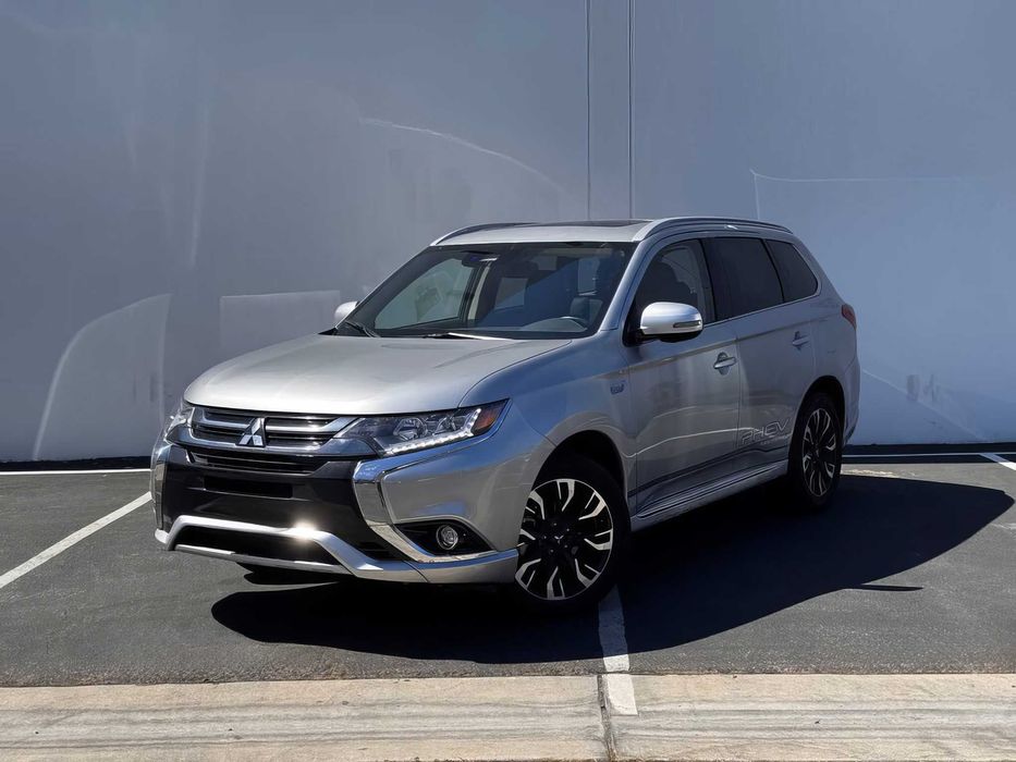 Mitsubishi Outlander      2018