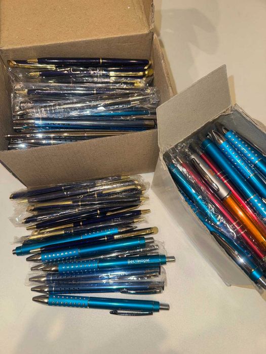 Ручки шариковые с синей пастой