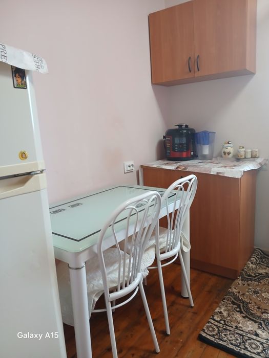 Сдам 1 кв ,центр,р-н 2 и 3 школы 6500гр