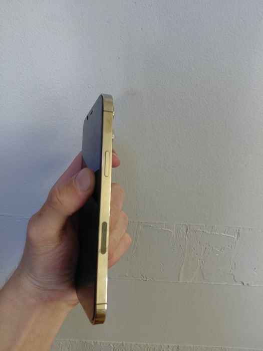 Iphone 12 pro max r-sim