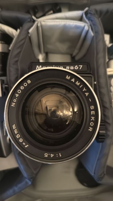 Mamiya RB67 + Lentes Sekor 65mm f/4.5 + Sekor 90mm f/3.8