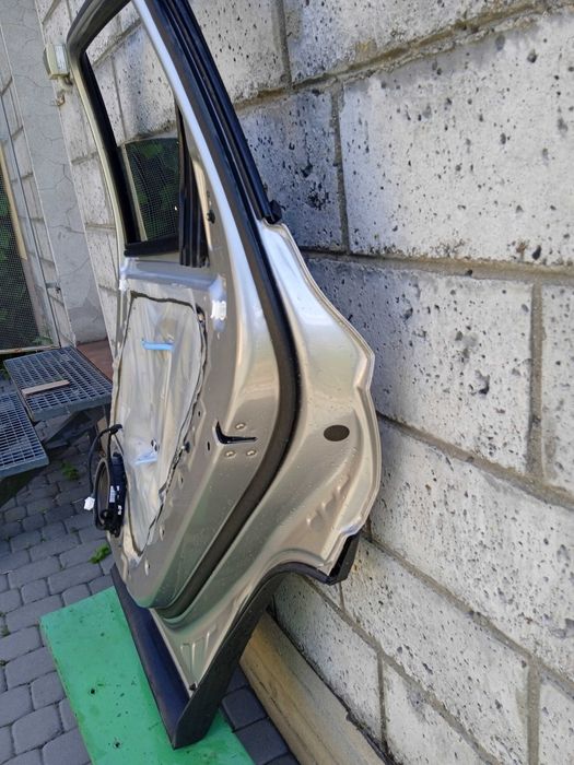 Hyundai Tucson IV drzwi prawy tył