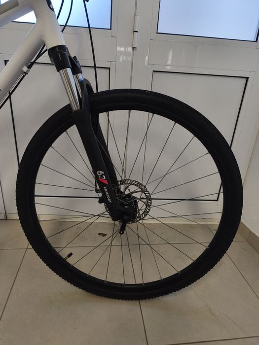 Bicicleta Riverside 500