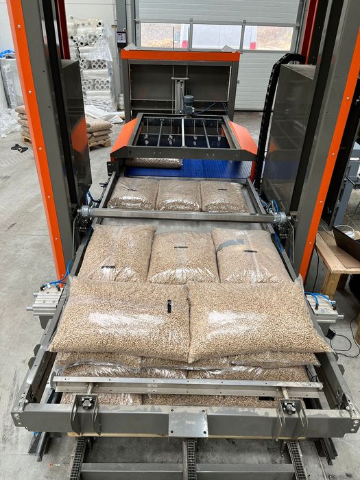 PRZEMYSŁOWY POLSKI paletyzator półkowy/ paletyzator windowy