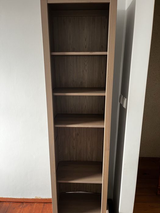 Regal z Ikea w dobrym stanie