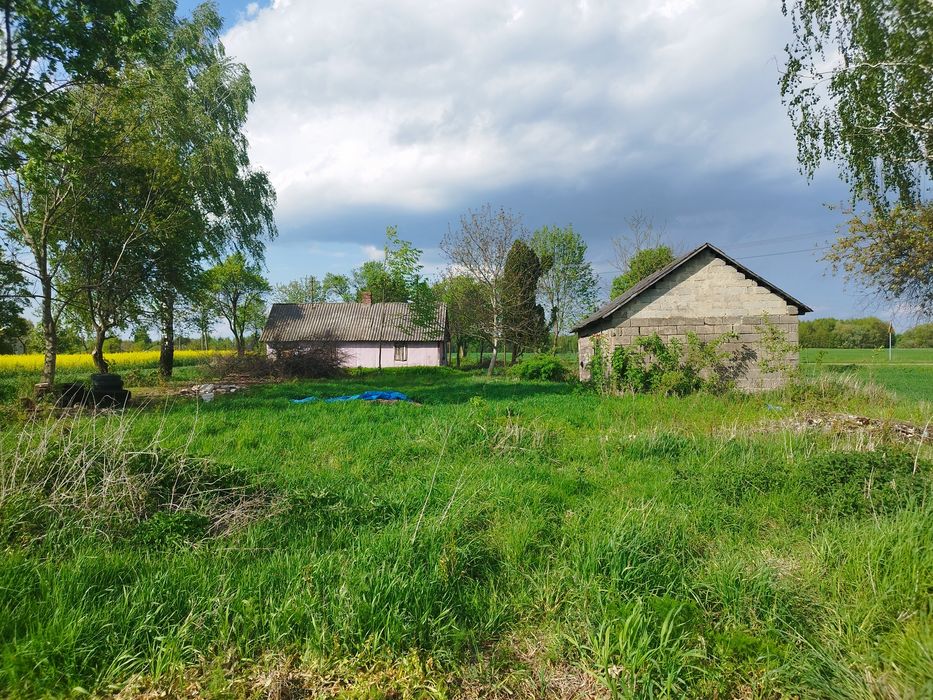 Siedlisko, dom drewniany, garaż,