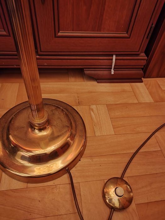 Lampa stojąca mosiężna