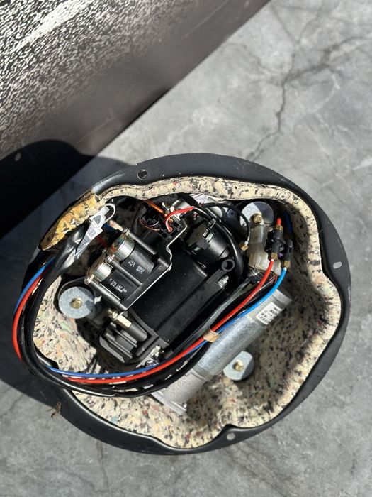 BMW E39 Турінг Універсал Компресор Пневмопідвіски Оригінальний в Ідеал