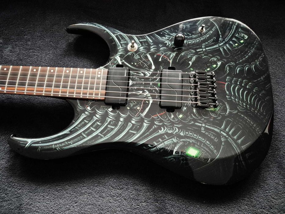 Ibanez RG RGD 61 ALA - baryton, Fishman Fluence Modern, grafika Alien