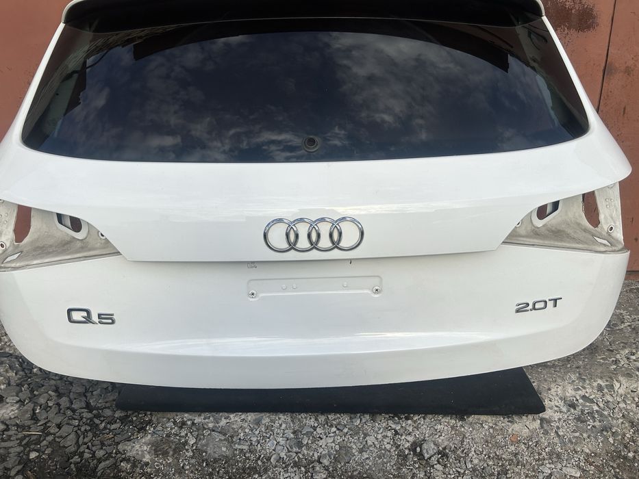 AUDI Q5 8R задня кришка багажника, ляда АУДІ 2009-2017р