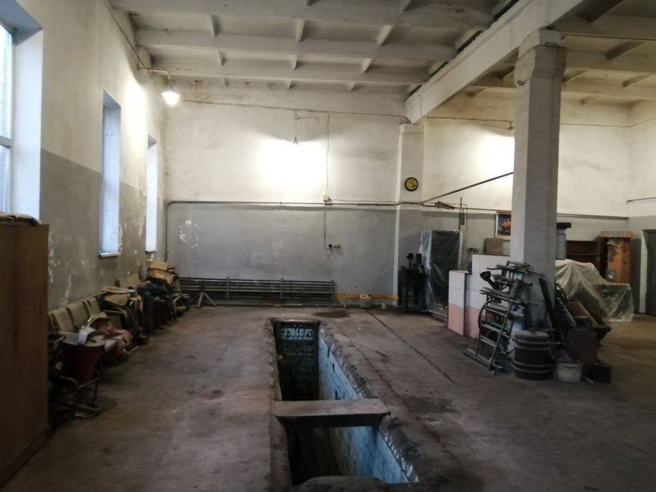 Продам комерційну нерухомість
