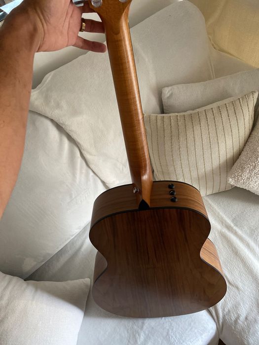 Violão Taylor 114e