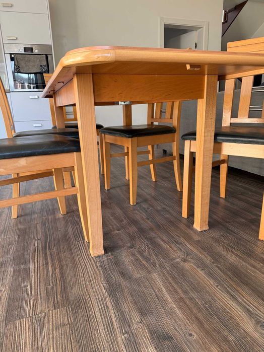 Stół z 6ma krzesłami