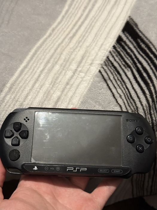 PSP E-1004 Street com Caixa e Manuais Originais