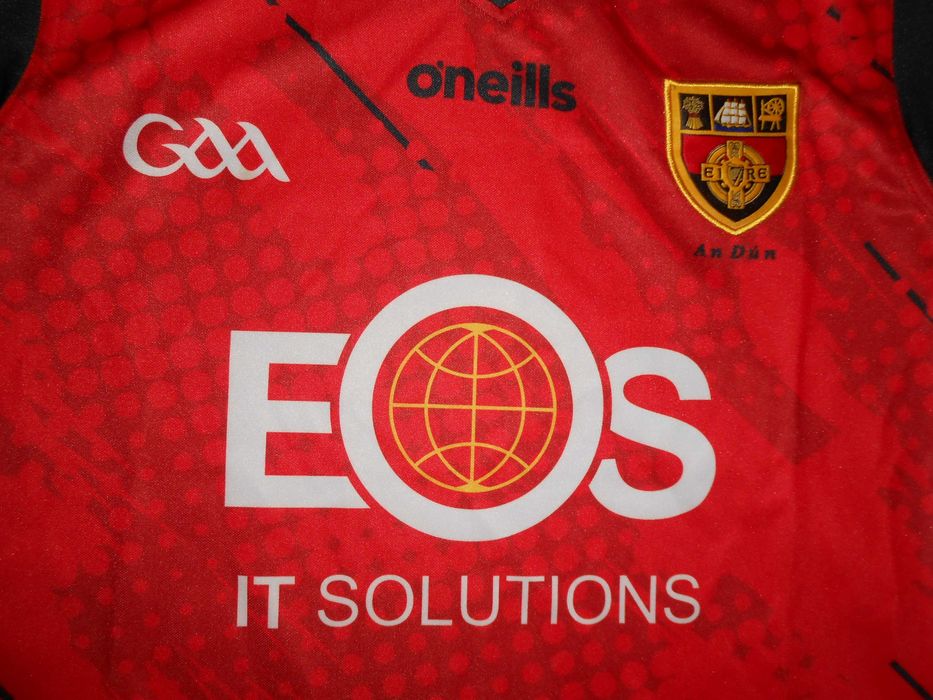 Nowa koszulka GAA Gaelic O'Neills Down An Dun (S) Tight Fit