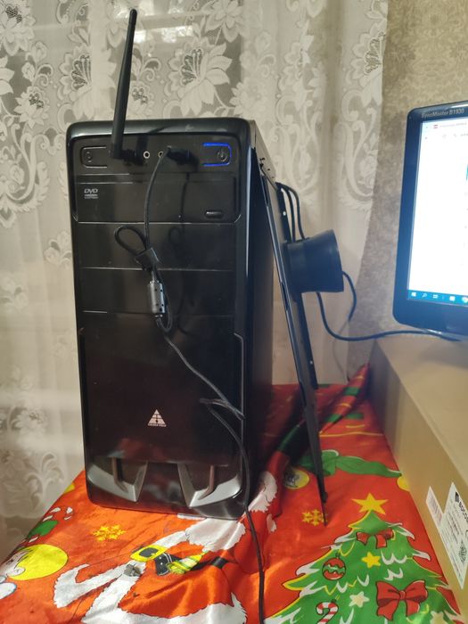 Продам комп’ютерний комплект (системний блок + монітор)