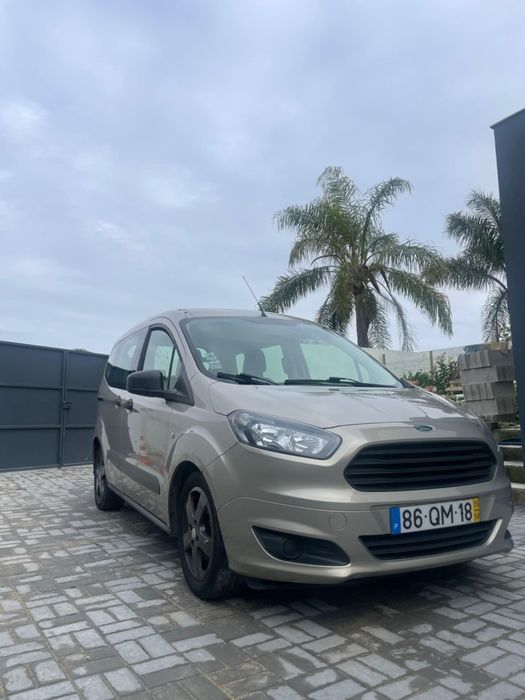 Ford Tourneo Courier 1.5TDCi 

POSSIBILIDADE DE CRÉDITO .
Exemplo apro