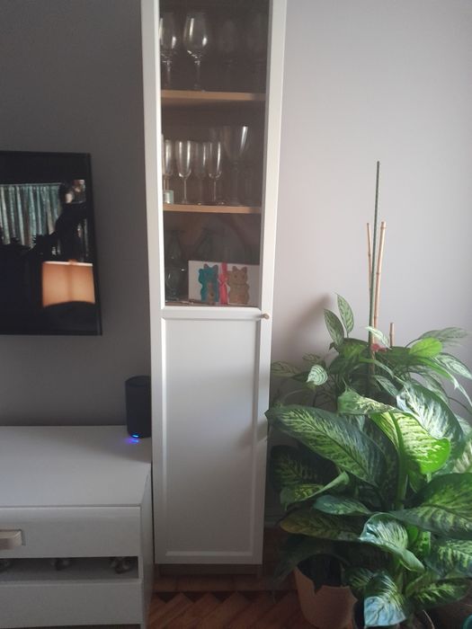 2 Vitrine ikea brancas em óptimo estado