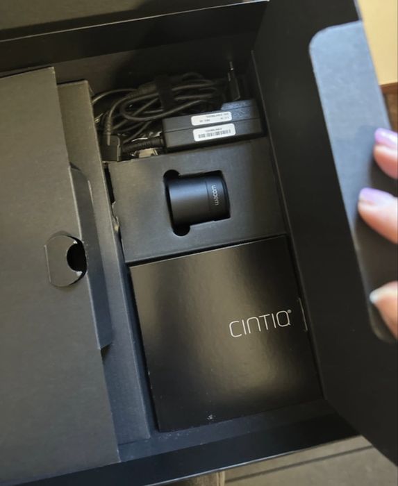 Wacom Cintiq 13HD Mesa Digital