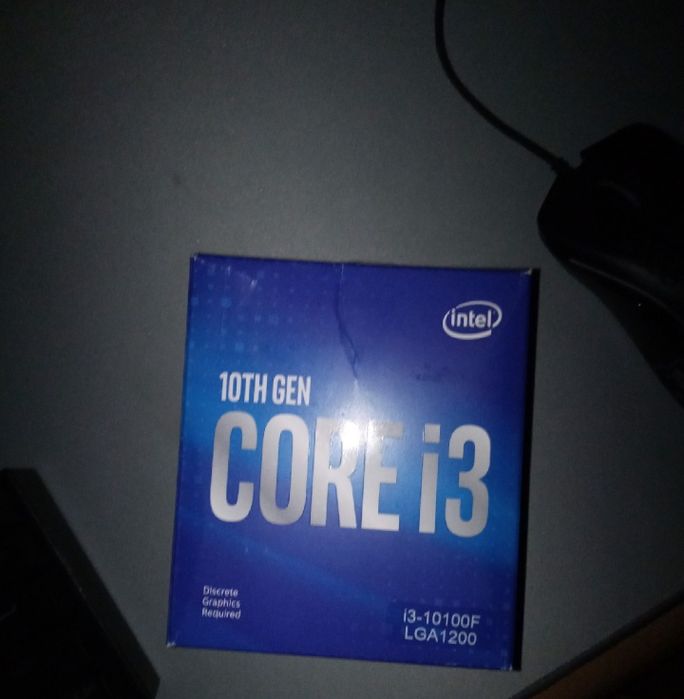 Procesor i3 10100fF