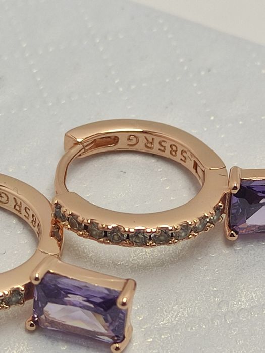 Kolczyki pozłacane 585 z fioletową cyrkonią