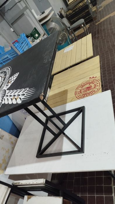 Стулья с подлокотниками Столы 80-80. 120-80.см