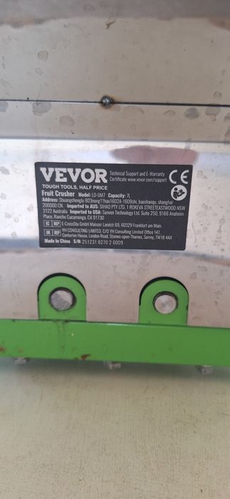 Triturador/esmagador de fruta VEVOR 7 Litros