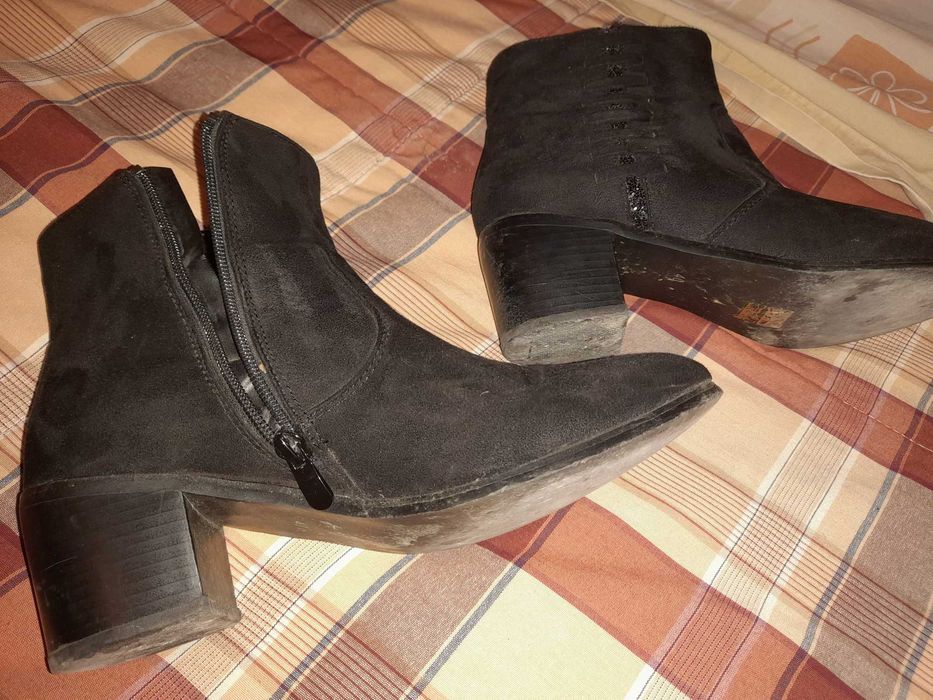 Botas pouco uso. Bom estado