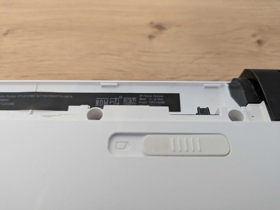 Portátil HP 15-AB106NP em excelente condições